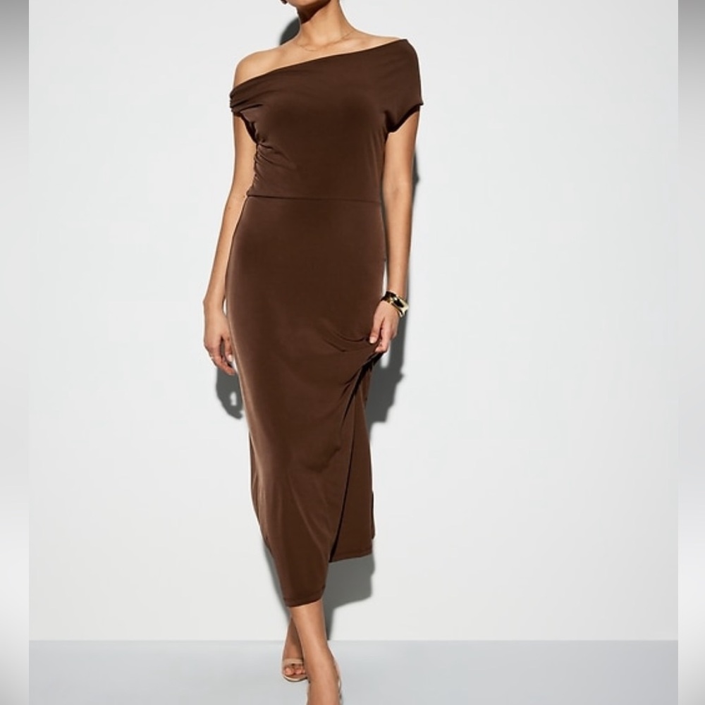 Off the Shoulder Brown Midi Dress